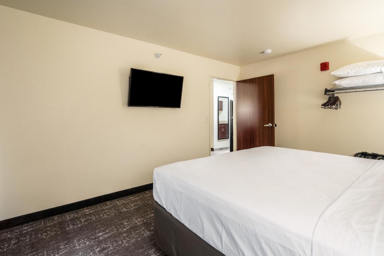 Comfort Inn & Suites Morgan Exterior photo