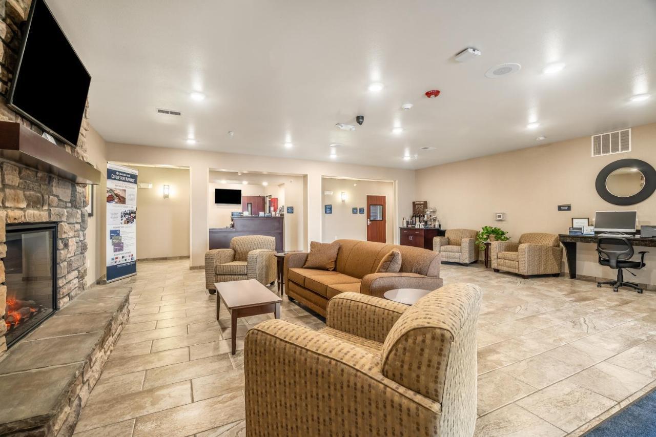 Comfort Inn & Suites Morgan Exterior photo