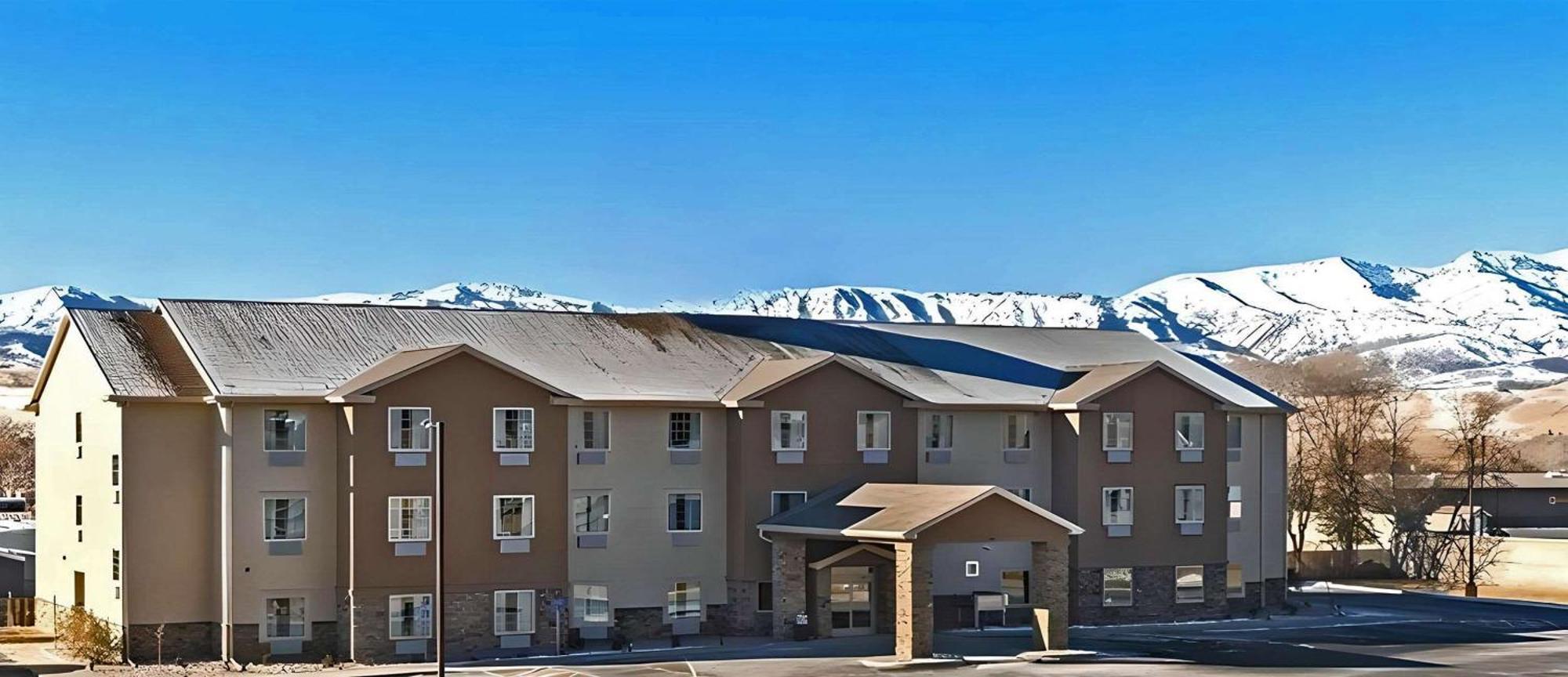 Comfort Inn & Suites Morgan Exterior photo